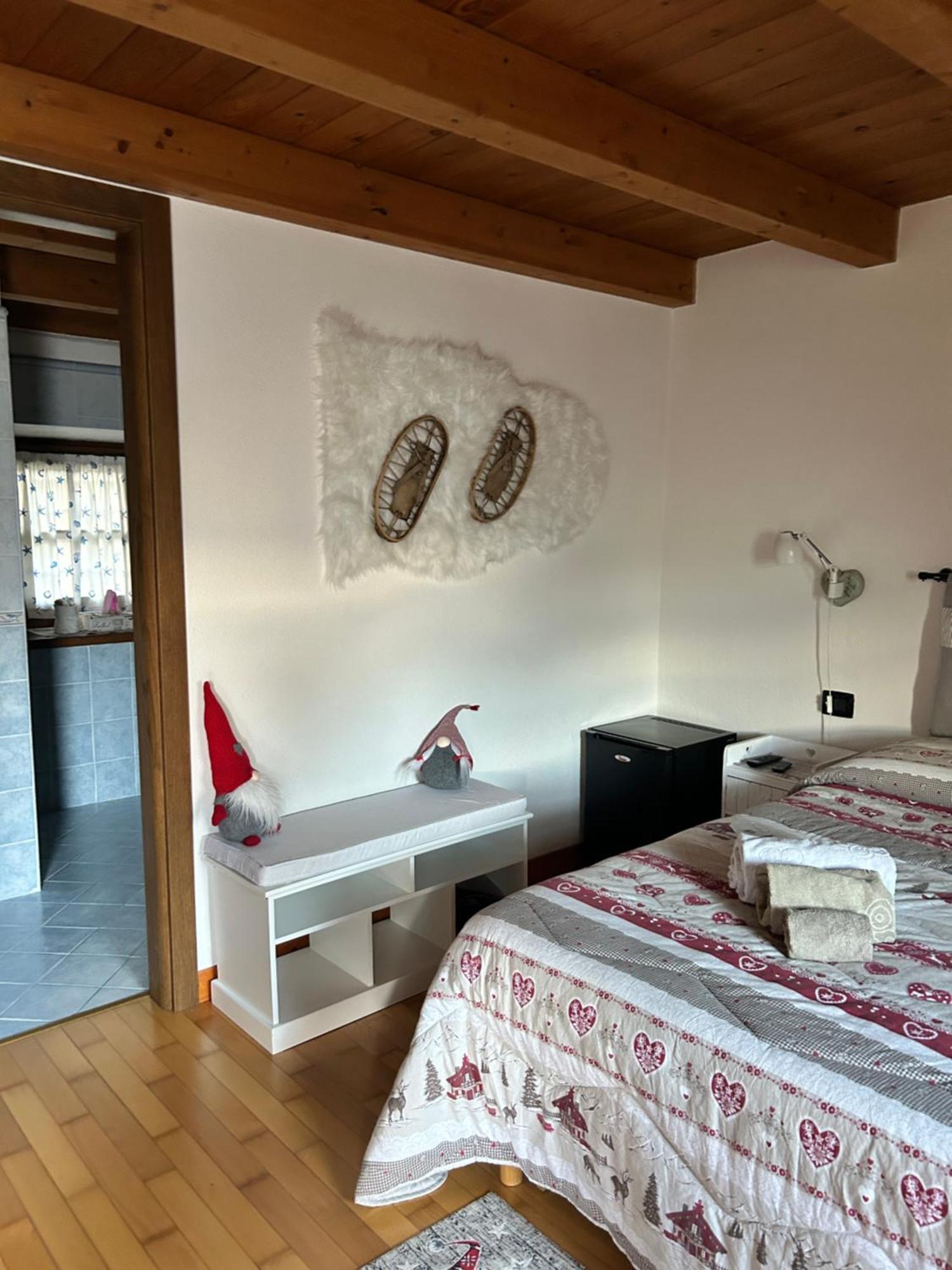 Lo Sougnet Hotel Hone Ngoại thất bức ảnh